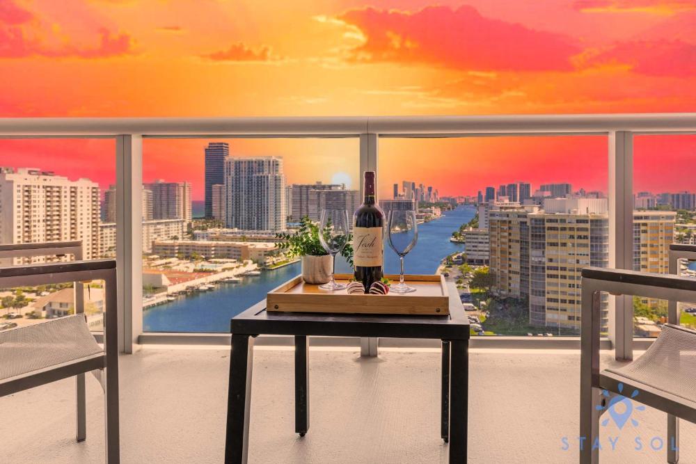 Infinite View, Balcony, Gym, Amazing Pool